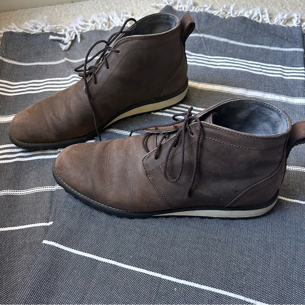 5.11 Tactical Mission Ready Chukka in Dark Earth